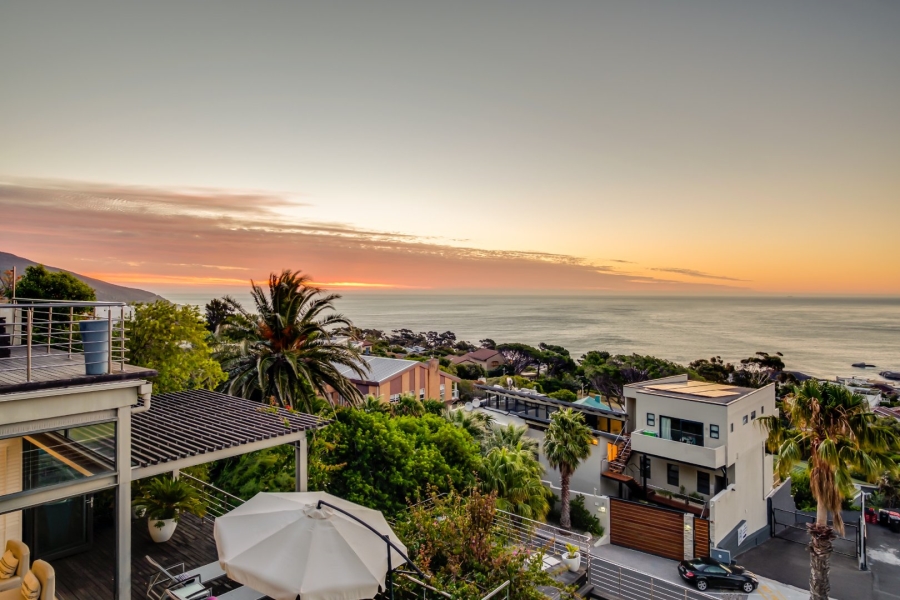 To Let 6 Bedroom Property for Rent in Camps Bay Western Cape